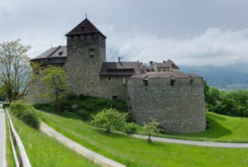 Hercegséget pénzért?!