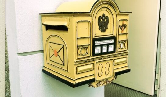 Csekk helyett képeslapot várj a postaládádba!