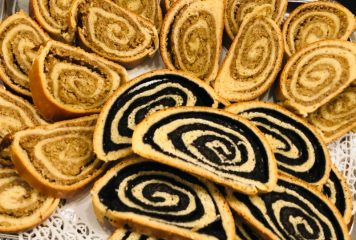 A hatodik adventi örömmorzsa: a családi diós, mákos kalács karácsonyra